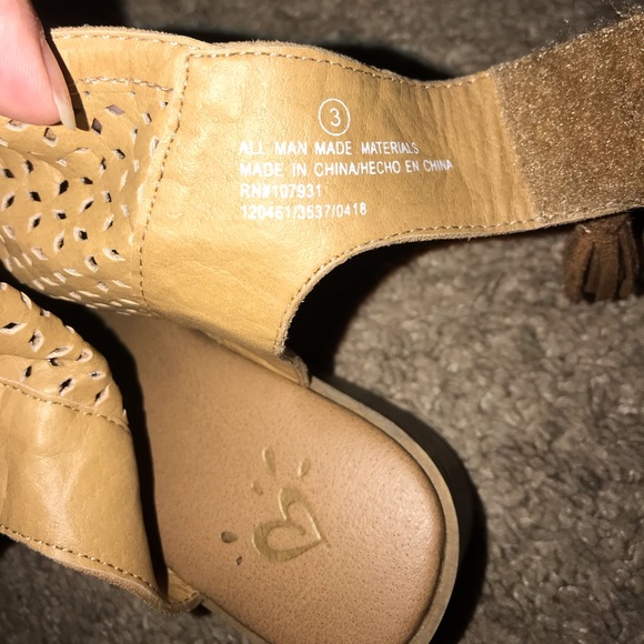 Justice girls camel booties heels size 3 - Picture 3 of 4